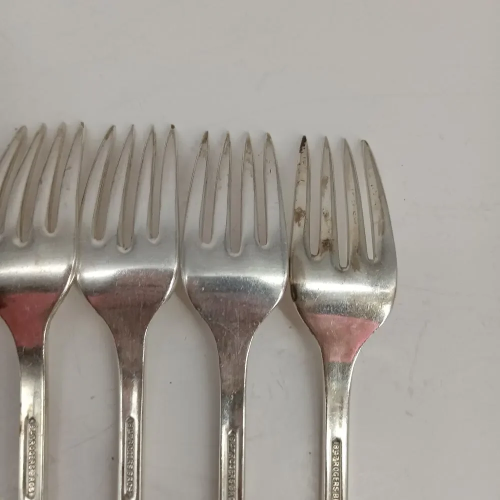 6 DF 1847 Rogers Bros IS International Silver Plate Lovelace Dinner Forks